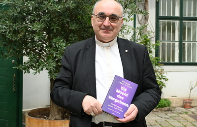 Die Macht des Vergebens - das neue Buch von Diözesanbischof Wilhelm Krautwaschl ist ein Ratgeber für ein besseres Leben.