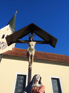 2021 / Pfarre Gratkorn Altes Friedhofskreuz im Kirchhof