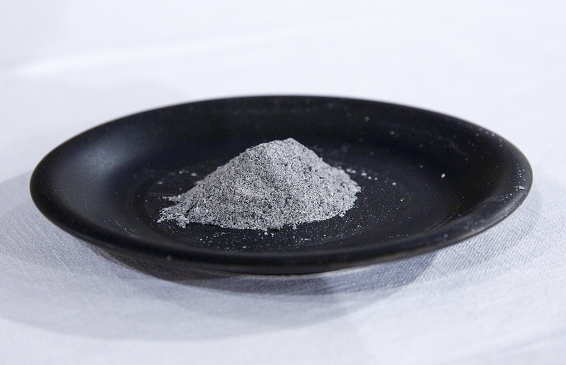 Sonntagsblatt, Gerd Neuhold Die aus Palmzweigen vom Vorjahr gewonnene Asche gilt als Symbol der Trauer und Buße.